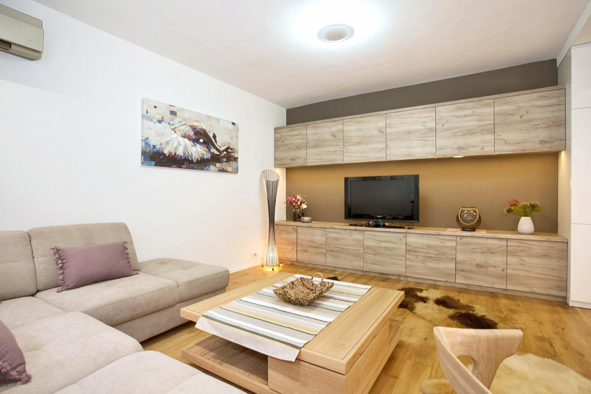 Hostgost Selected Suites - Skadarlija Square Belgrado Esterno foto