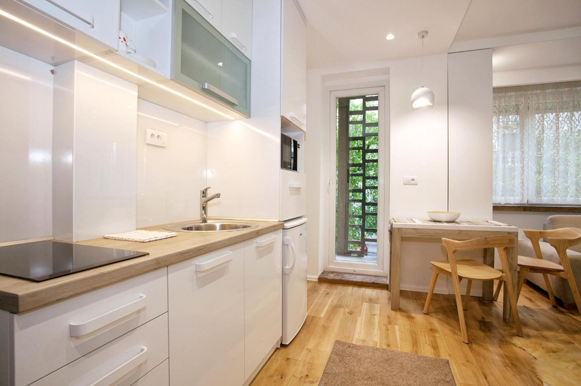 Hostgost Selected Suites - Skadarlija Square Belgrado Esterno foto