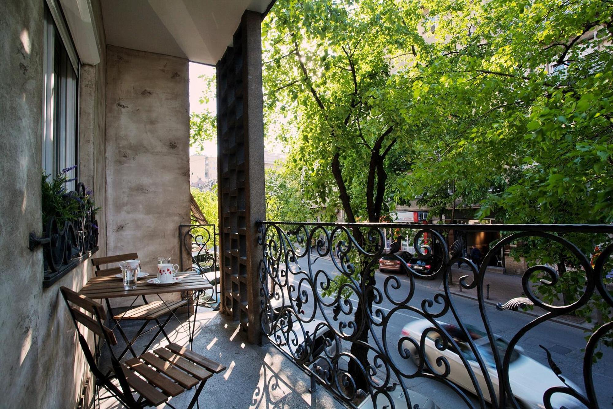 Hostgost Selected Suites - Skadarlija Square Belgrado Esterno foto